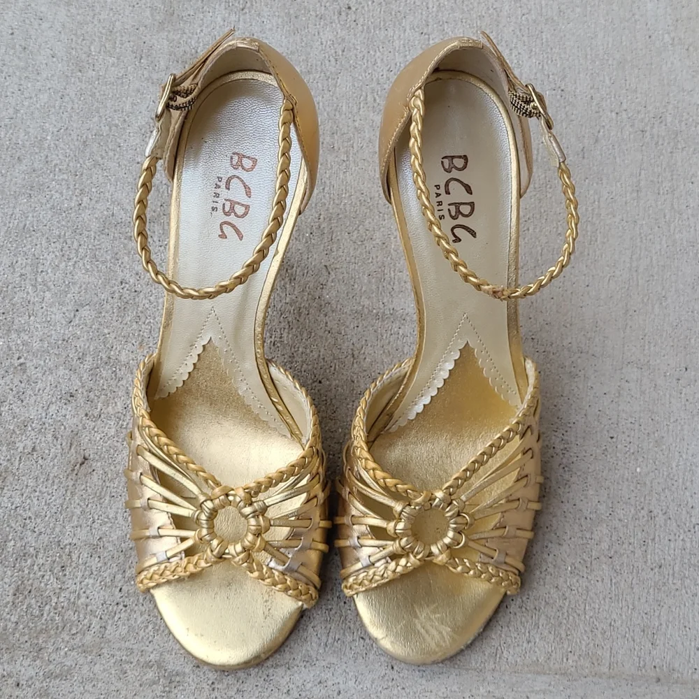 BCBG Paris Leather Heels - Picture 2 of 8